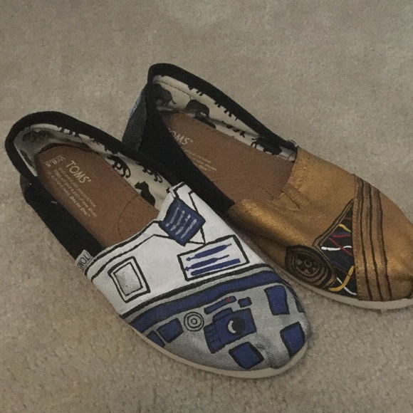 Hand Painted Star Wars TOMS - Picture 2 of 4
