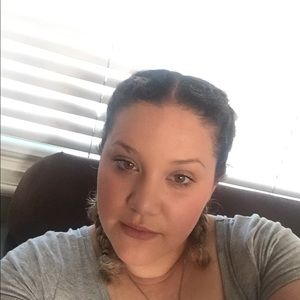 Meet your Posher, Gaby