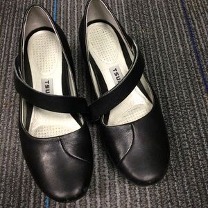 Tsubo Asmik black leather shoes