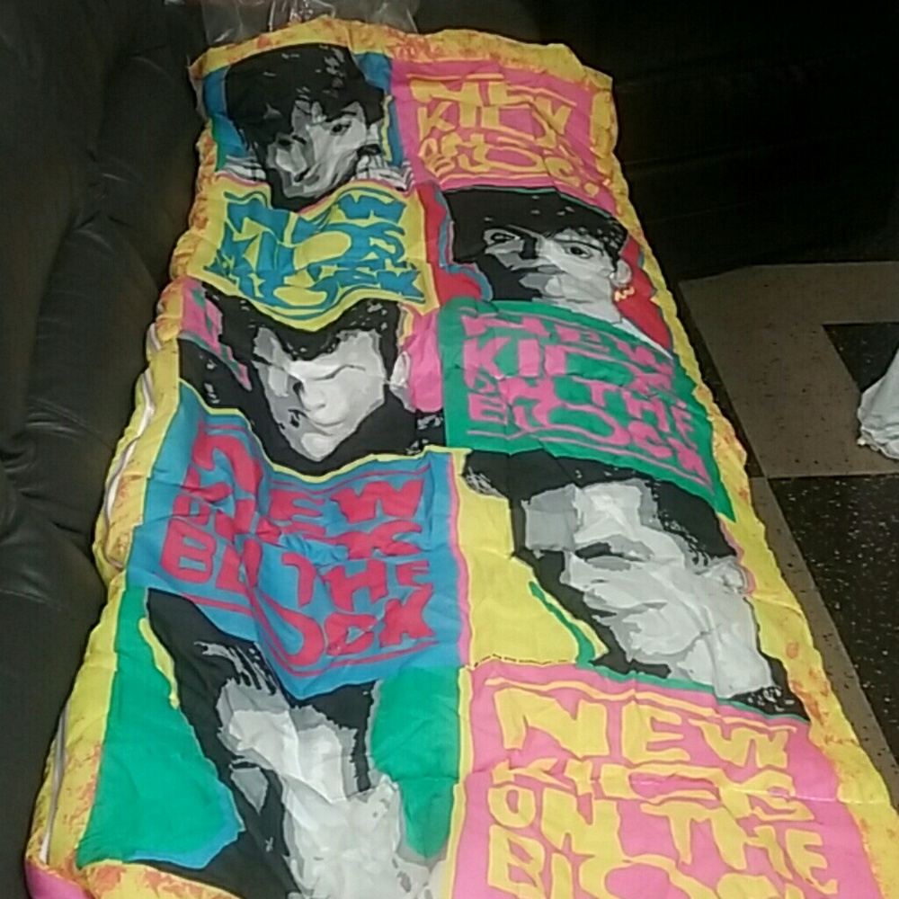 NWOT-vintage NKOTB sleeping bag