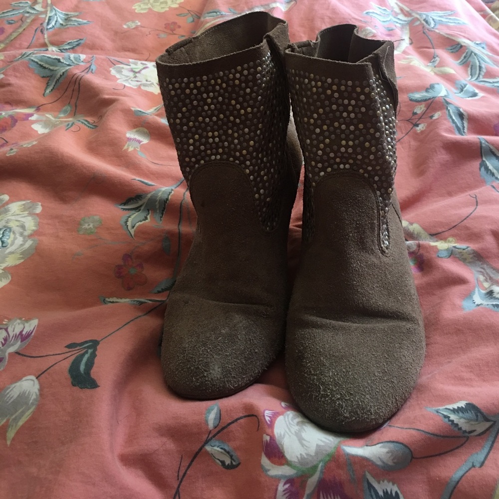 Short Spring Booties - Picture 2 of 6