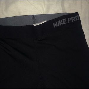Womens Nike Pro Capris