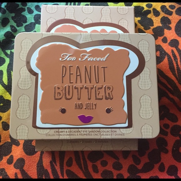 Too Faced Peanut Butter & Jelly Eyeshadow Palette - Picture 5 of 8