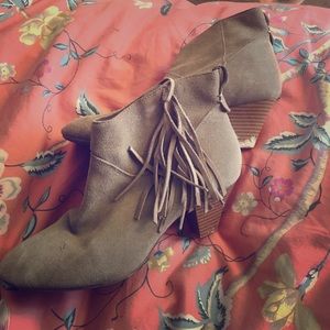 Fringed booties