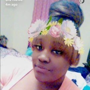 Meet your Posher, Keisha