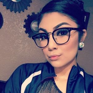 Meet your Posher, Verania