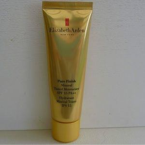FINAL SALE -Elizabeth Arden Tinted moisturizer