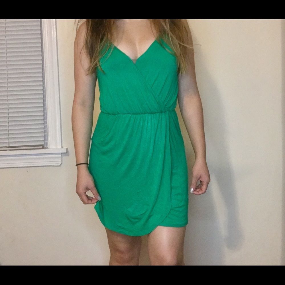 ***75% OFF *** Green Dress✨
