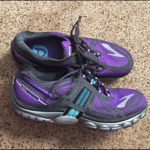 Brooks PureCadence 2 Running Shoe Size 10
