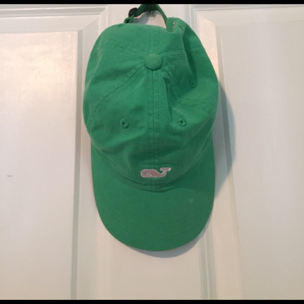 vineyard vines hat