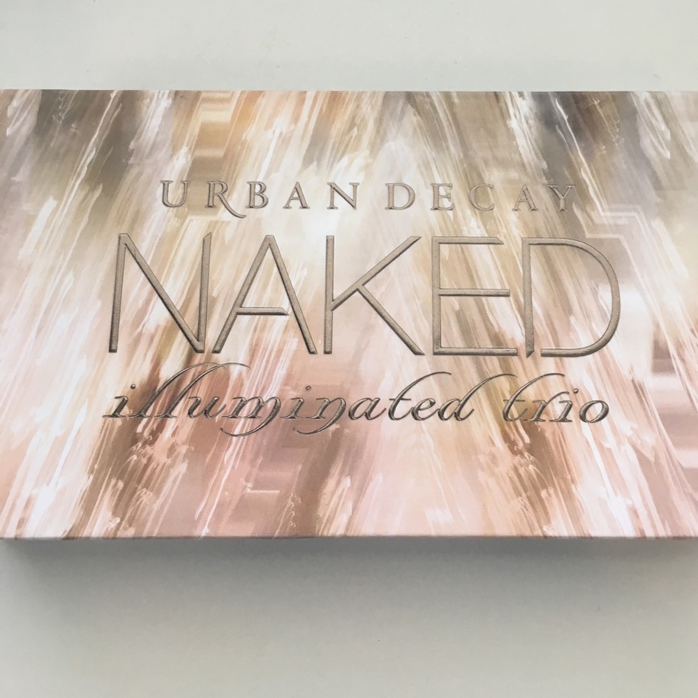 ON HOLD Urban Decay NAKED illuminated trio
