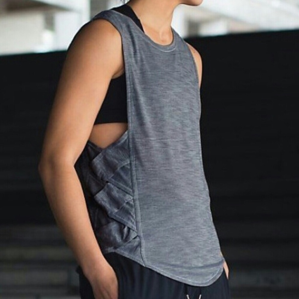 Lululemon Var-City Tank size 4!