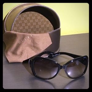 Black Gucci Sunglasses