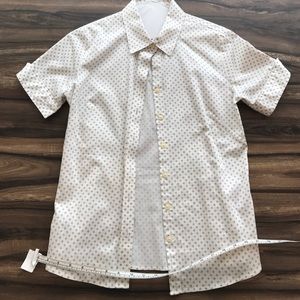 Short-sleeve button-down shirt