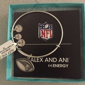 NWOT New England Patriots Alex&Ani bangle