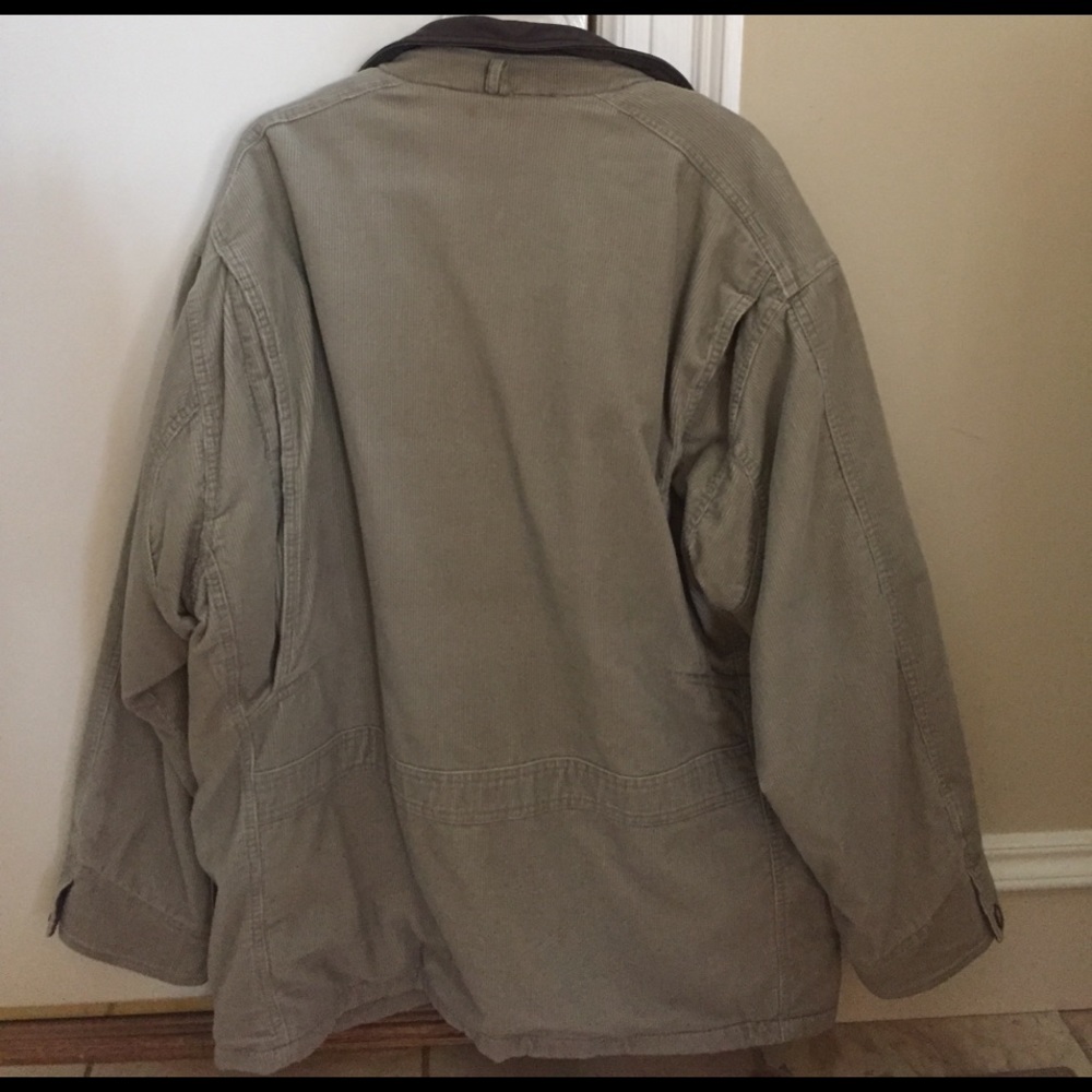 Men's Coat - Picture 3 of 6