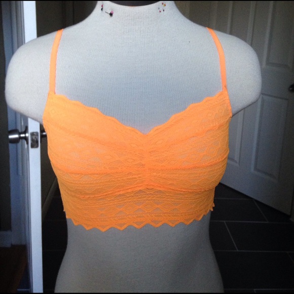 Victoria's Secret - Picture 4 of 4