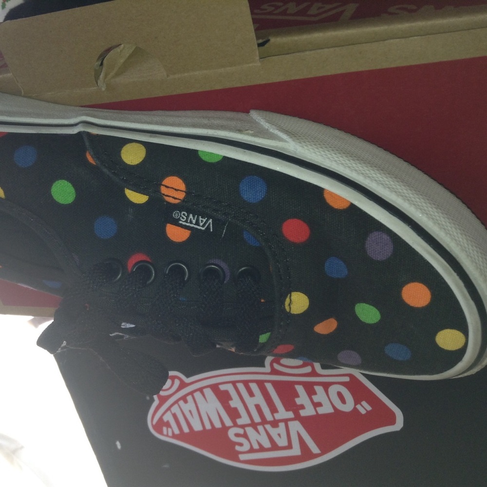 Polk dots vans