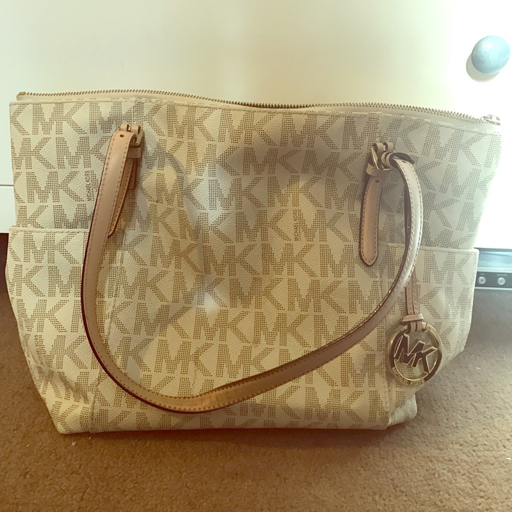Michael Kors purse
