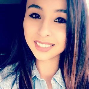 Meet your Posher, Eloiza