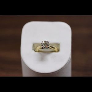 Brand New 100% Authentic Yehuda 18K Yellow Gold