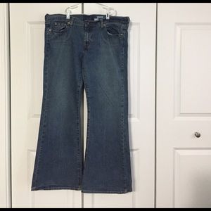 Old navy flare leg distressed jean