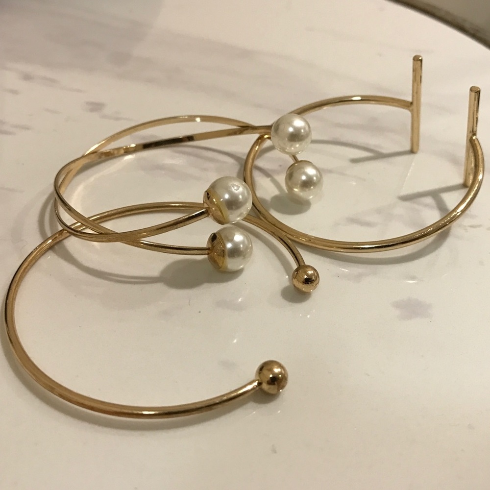 Set of three bangle style brackets
