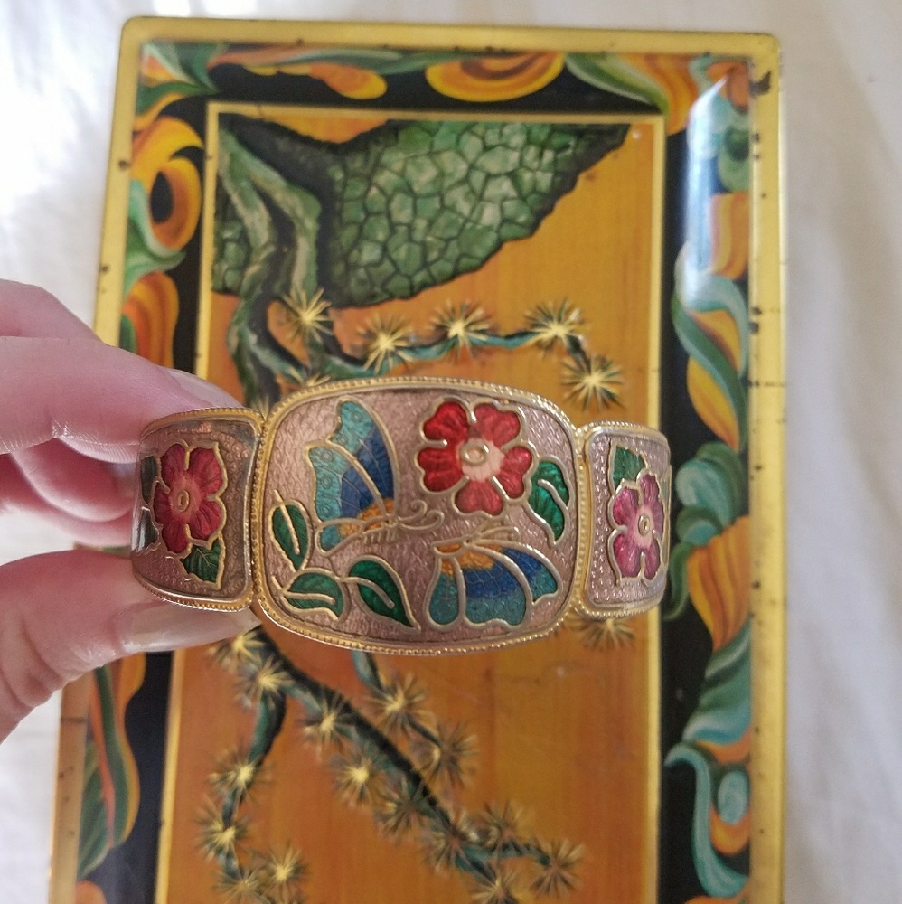 SOLD Cutest Vintage Enamel Bracelet