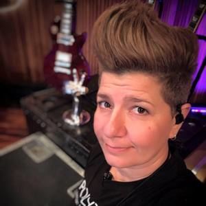 Meet your Posher, Alejandra