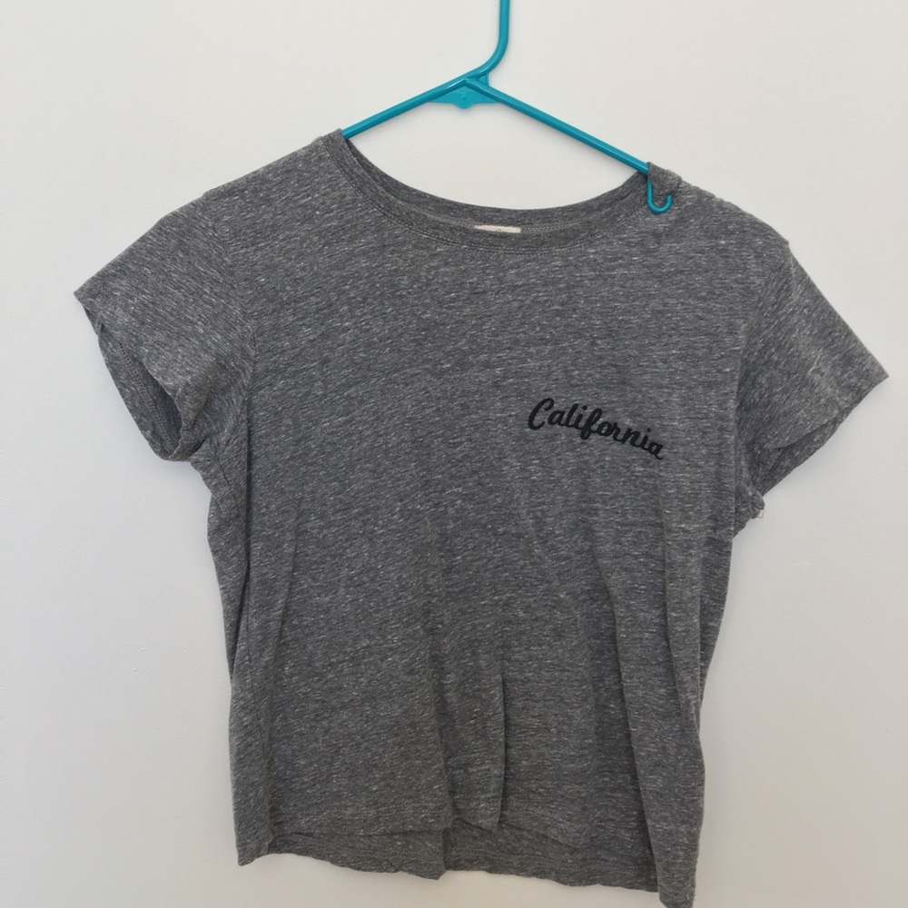 BRANDY MELVILLE T SHIRT