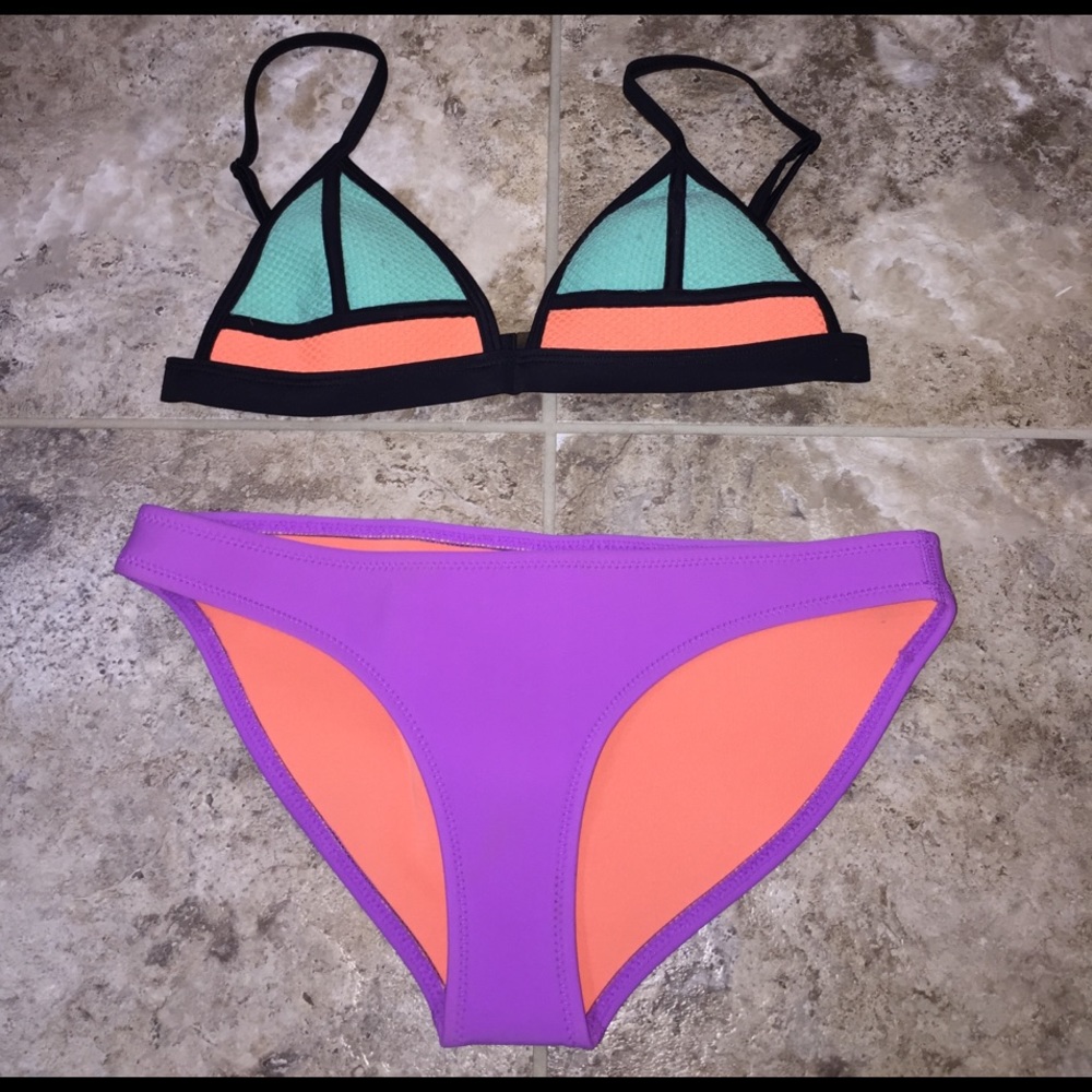 Authentic triangl bathing suit