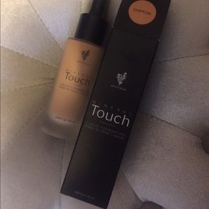 brand new and authentic younique foundation.