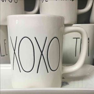 Rae Dunn XOXO Mug ☕️