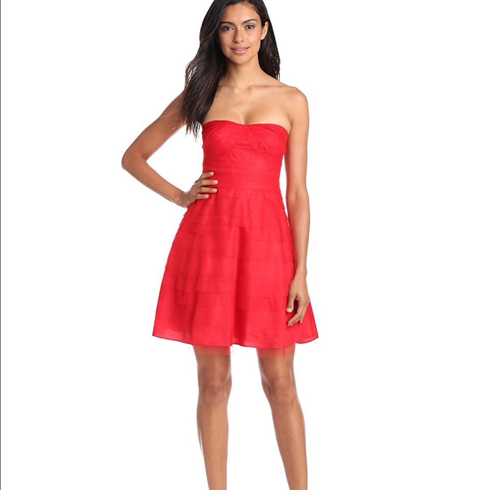 NWT ❤️Adrianna Papell tiered red tulle dress ❤️
