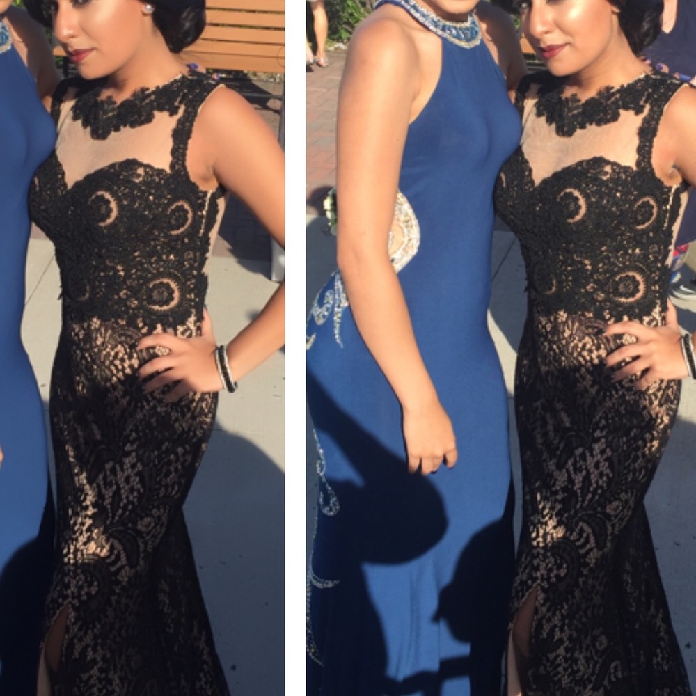 Black and nude glamorous prom dress!