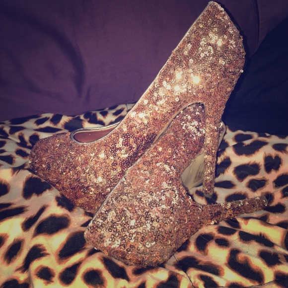 ๐๐๐Arden B Dress w Shoes ๐ ๐๐๐ - Picture 2 of 8