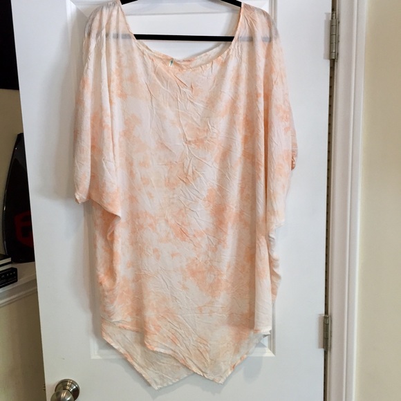 Bettinis Cover Up Poncho - Picture 4 of 4