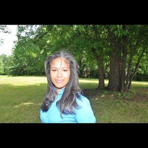 Meet your Posher, Denay