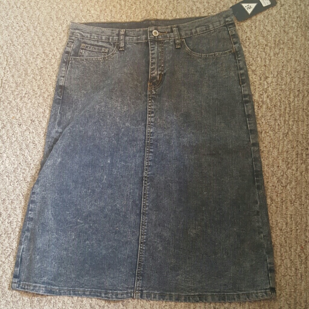 Denim skirt Firm Price