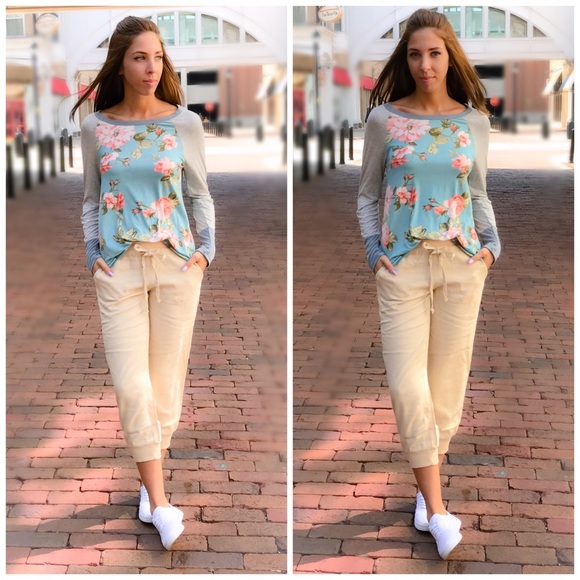 🌸🆕 Floral Jersey Knit Top - Picture 6 of 8