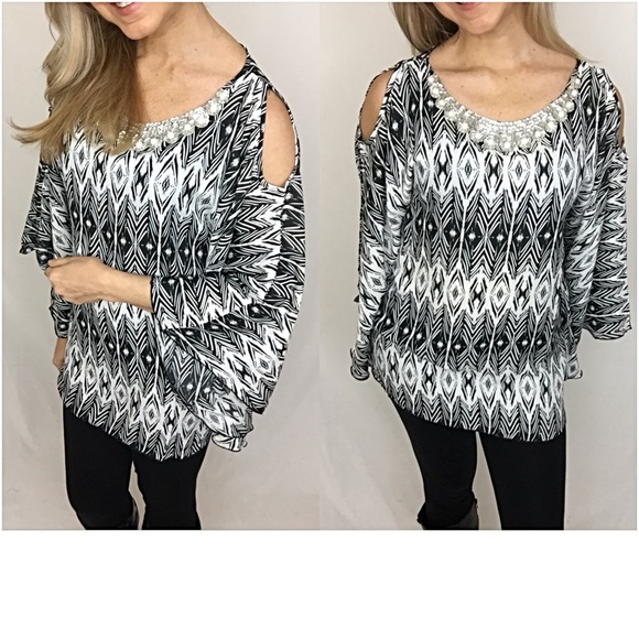 Stunning Bling Dolman Flutter Bell Sleeve Top SM - Picture 2 of 6