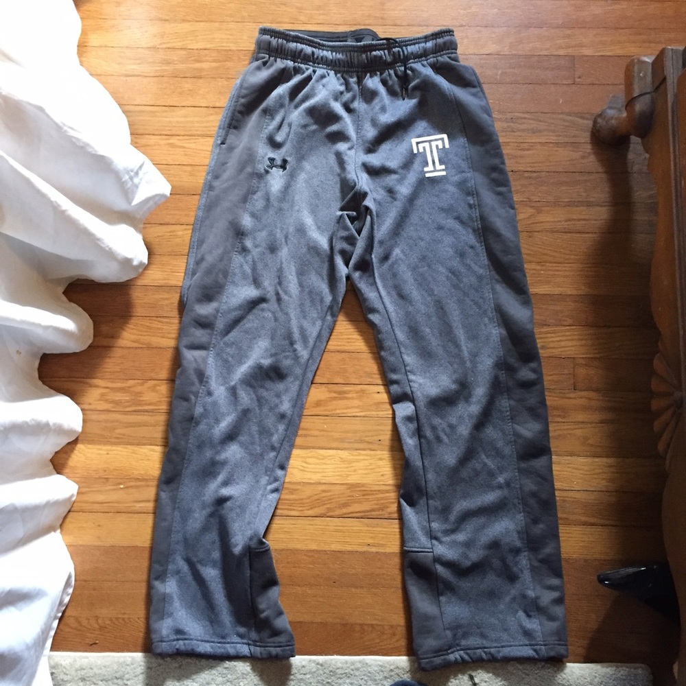 Under Armour Temple sweats Size M