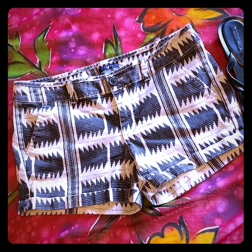 American eagle stretch shorts size 8