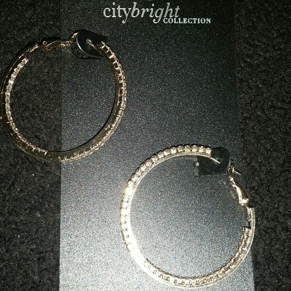 New ny&co hoop earrings.