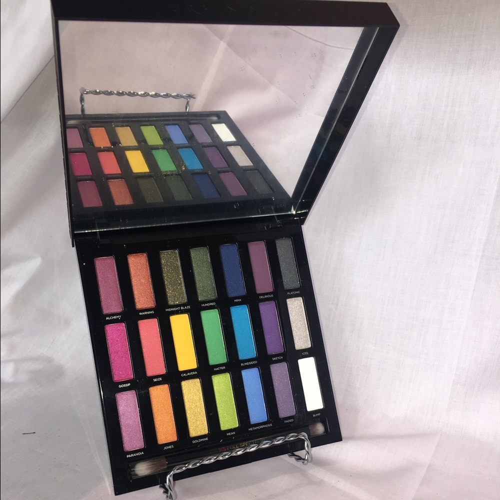 Urban Decay Full Spectrum Eyeshadow Palette
