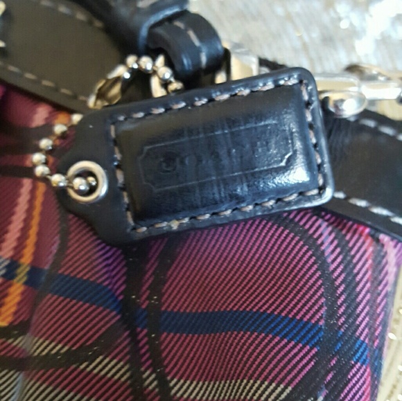 Coach wristlet - Picture 3 of 3