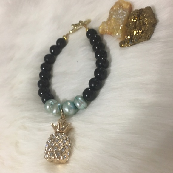 Handmade pineapple bracelet - Picture 2 of 4