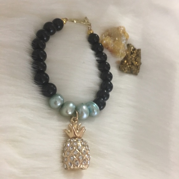 Handmade pineapple bracelet - Picture 3 of 4