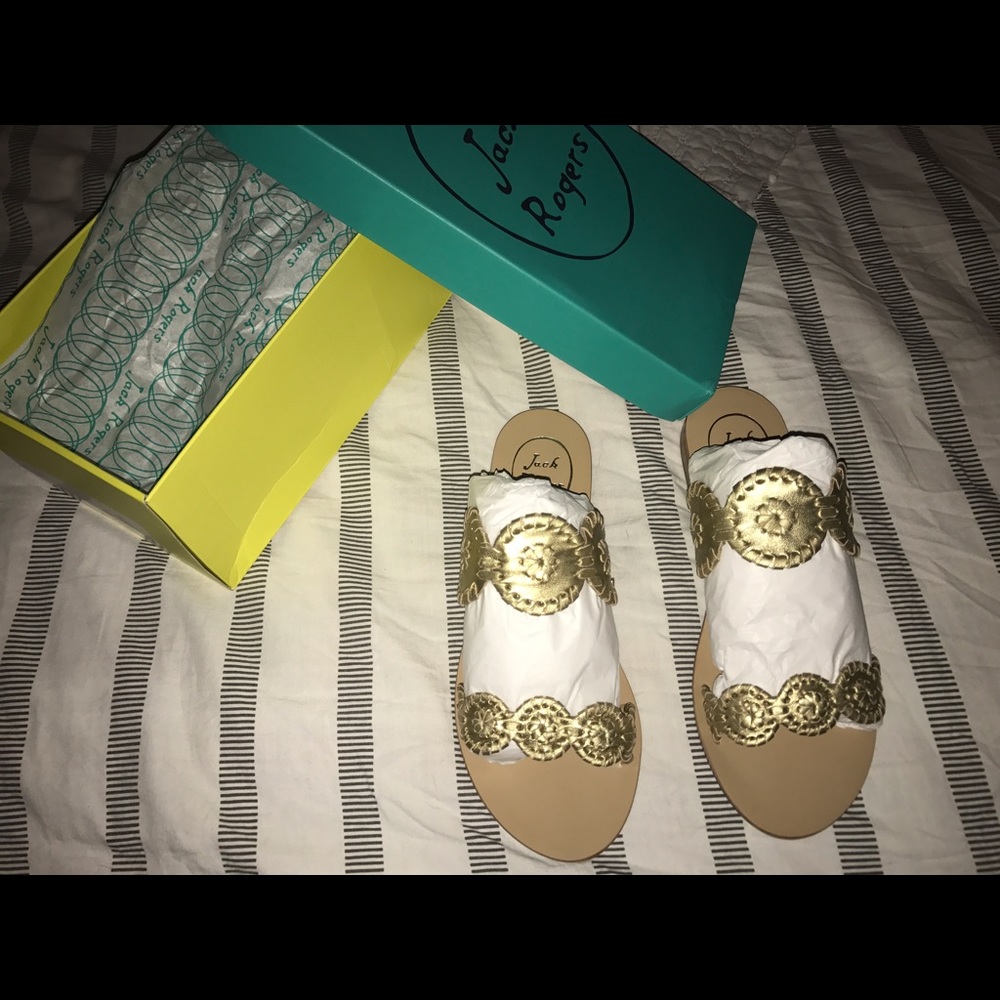 BRAND NEW gold jack rogers slip on sandals