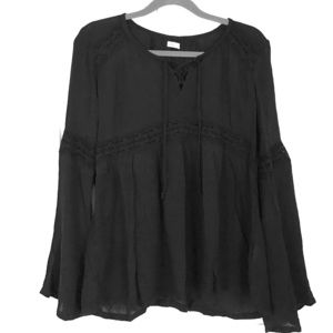 Black Hollister Top with lace accents